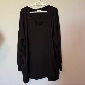 Zenana Outfitters Black Oversized Tunic Long Sleeve